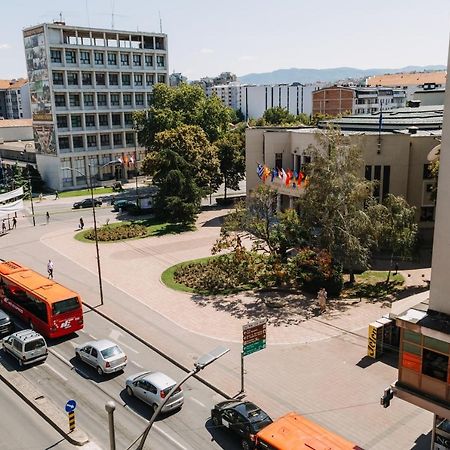 Constantin Inn Ni エクステリア 写真