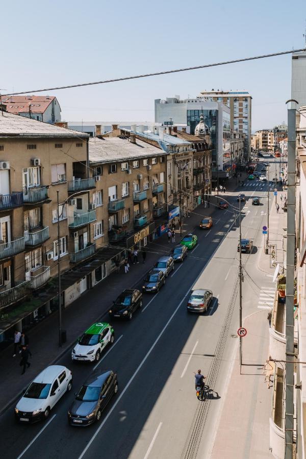 Constantin Inn Ni エクステリア 写真