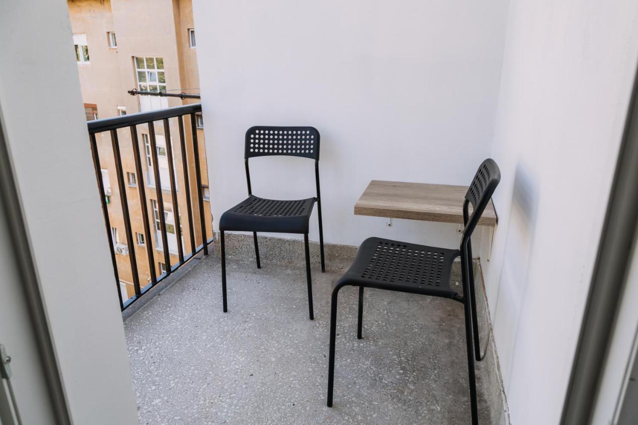Constantin Inn Ni エクステリア 写真