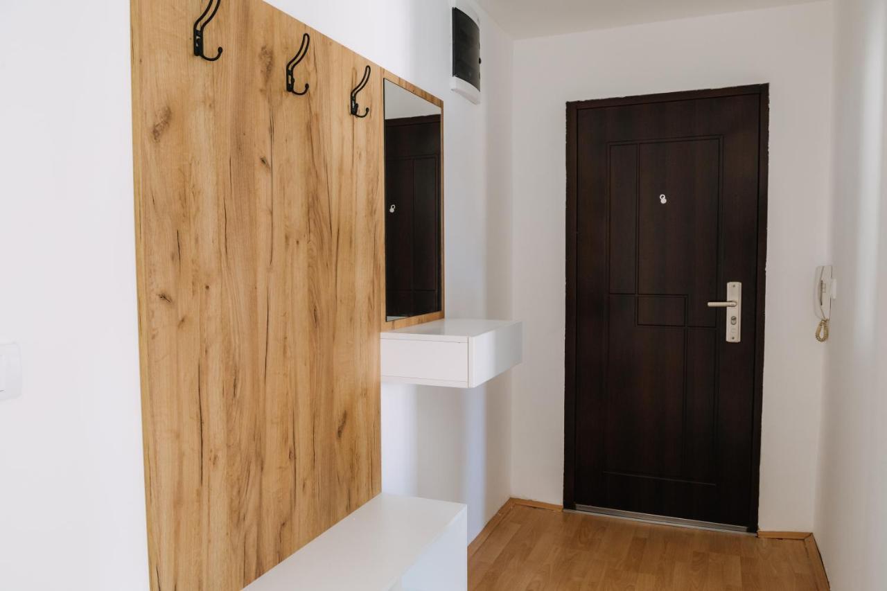 Constantin Inn Ni エクステリア 写真